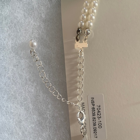 Pearl and Crystal Earrings & Chocker Necklace - Picture 7 of 7